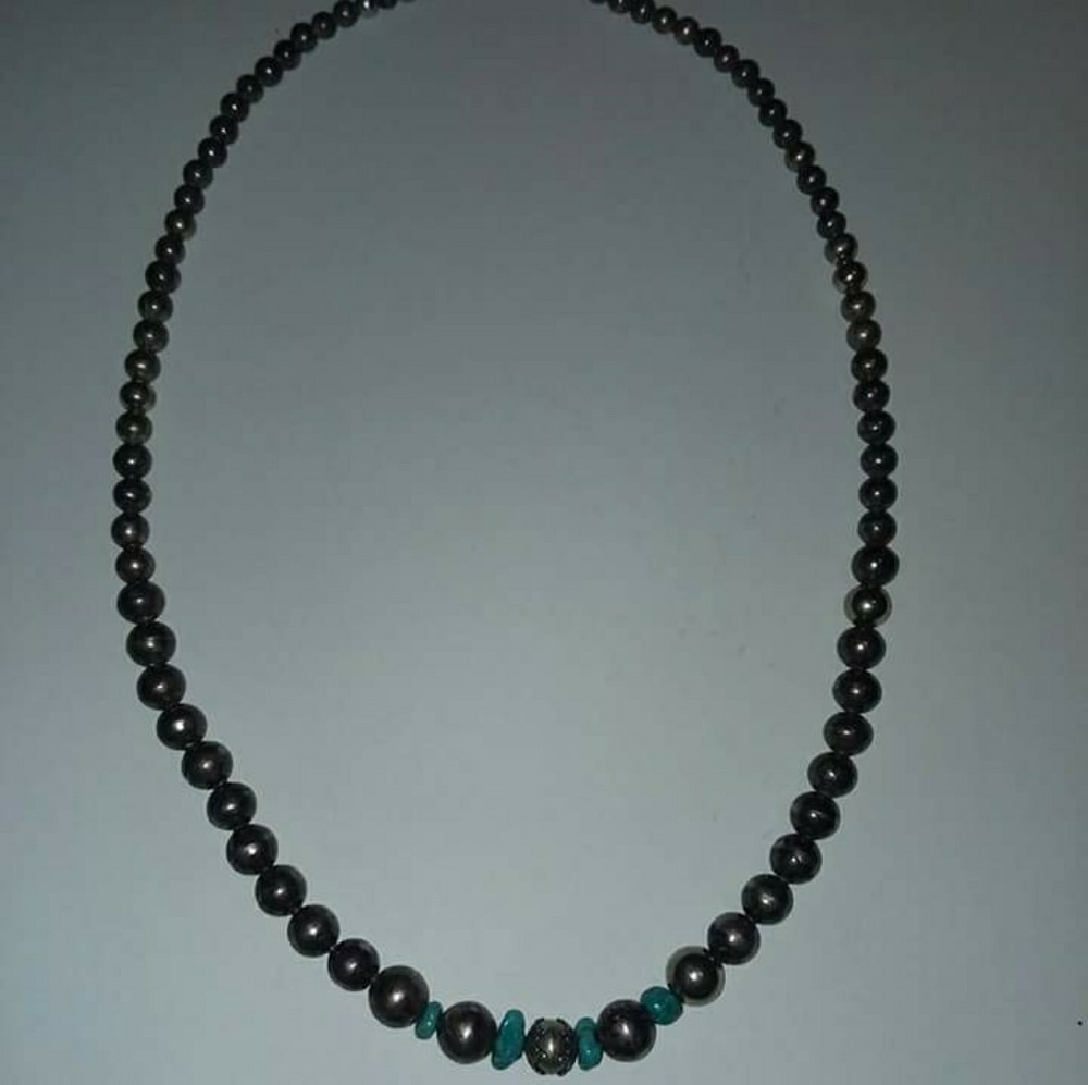 Navajo Dessert Pearl Necklace with Turquoise